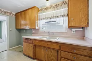 5983 Cloverly St, Ventura, CA 93003 - Photo 13