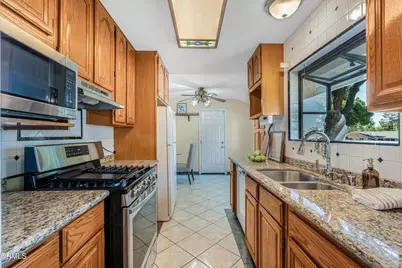 1485 E Avenida De Los Arboles, Thousand Oaks, CA 91360 - Photo 9