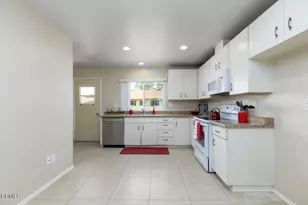 23115 Village 23, Camarillo, CA 93012 - Photo 21