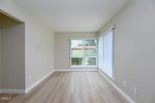 23115 Village 23, Camarillo, CA 93012 - Photo 17