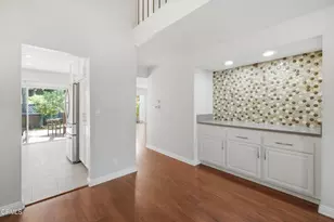 615 Hollyburne Ln, Thousand Oaks, CA 91360 - Photo 15