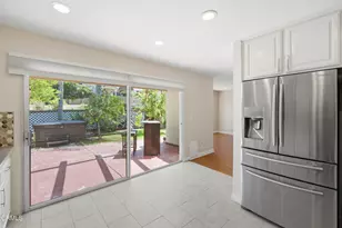 615 Hollyburne Ln, Thousand Oaks, CA 91360 - Photo 19