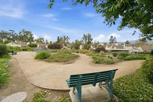 615 Hollyburne Ln, Thousand Oaks, CA 91360 - Photo 49