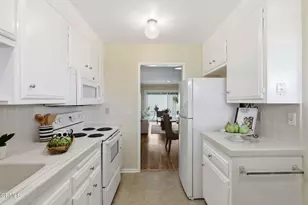 72 W Garden Green, Port Hueneme, CA 93041 - Photo 23