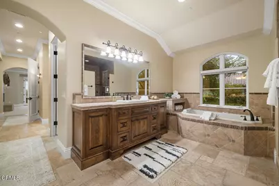 12750 Macdonald Drive, Ojai, CA 93023 - Photo 11