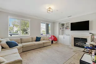 324 Kiawah River Dr, Oxnard, CA 93036 - Photo 5