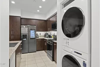 351 Riverpark #301, Oxnard, CA 93036 - Photo 9