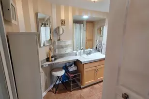 865 S B St, Oxnard, CA 93030 - Photo 13