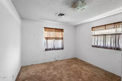 25173 Atwood Boulevard, Newhall, CA 91321 - Photo 13