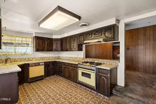 25173 Atwood Blvd, Newhall, CA 91321 - Photo 25