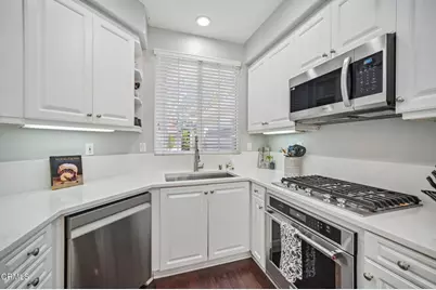 231 Calle Orovista, Camarillo, CA 93012 - Photo 11