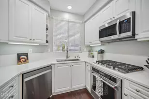 231 Calle Orovista, Camarillo, CA 93012 - Photo 11