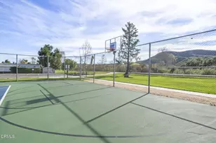15750 Arroyo Dr, Moorpark, CA 93021 - Photo 39