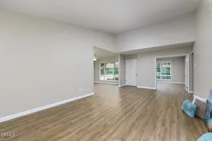 9210 Village 9, Camarillo, CA 93012 - Photo 9