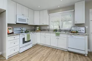 9210 Village 9, Camarillo, CA 93012 - Photo 13