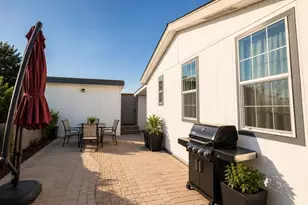 211 Calle De La Rosa, Camarillo, CA 93012 - Photo 15
