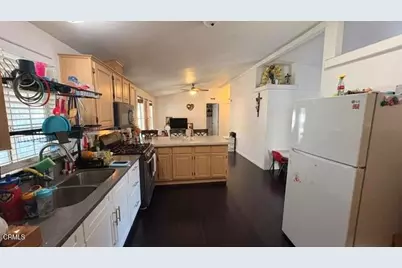 211 Calle De La Rosa #211, Camarillo, CA 93012 - Photo 21