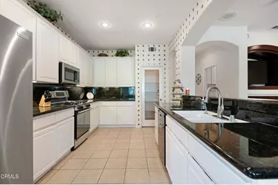 7718 Eisenhower Street, Ventura, CA 93003 - Photo 17
