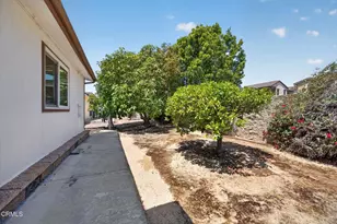 3 Poinsettia Gardens Dr, Ventura, CA 93004 - Photo 37