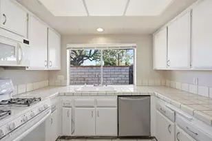 1793 Onda Dr, Camarillo, CA 93010 - Photo 3