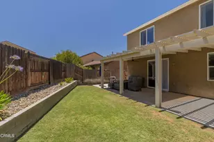 1408 Waterfall Ln, Bakersfield, CA 93311 - Photo 37