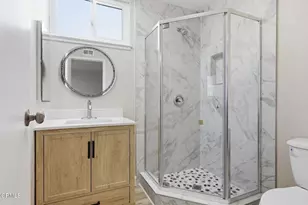 3450 Frankfort Ct, Oxnard, CA 93033 - Photo 17