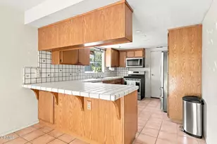 87 Olive St, Oak View, CA 93022 - Photo 9