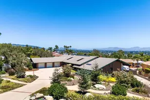 86 Pino Ct, Camarillo, CA 93010 - Photo 1