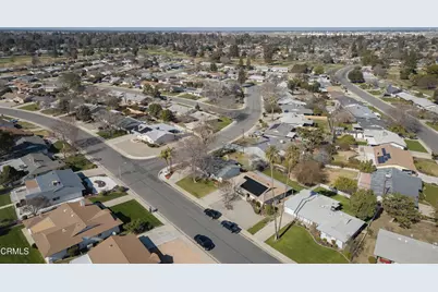 5812 Burke Way, Bakersfield, CA 93309 - Photo 41