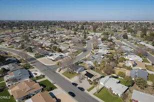 5812 Burke Way, Bakersfield, CA 93309 - Photo 41