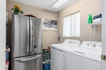 5812 Burke Way, Bakersfield, CA 93309 - Photo 19