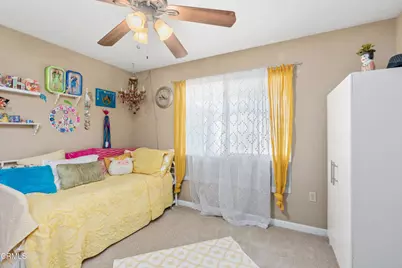 5812 Burke Way, Bakersfield, CA 93309 - Photo 23