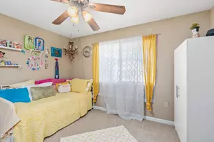 5812 Burke Way, Bakersfield, CA 93309 - Photo 23