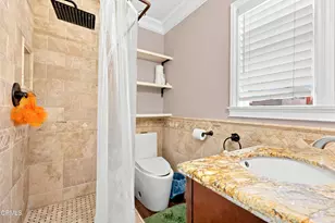 565 E Olive St, Oxnard, CA 93033 - Photo 17