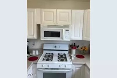 394 396 Hurst Avenue, Ventura, CA 93001 - Photo 3