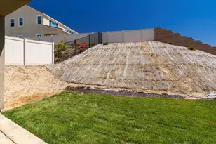 28608 Windbreak Terrace, Santa Clarita, CA 91350 - Photo 51
