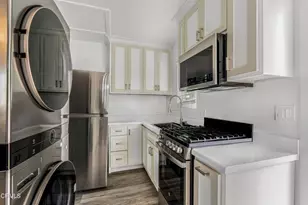 1136 N 7th Pl, Port Hueneme, CA 93041 - Photo 21