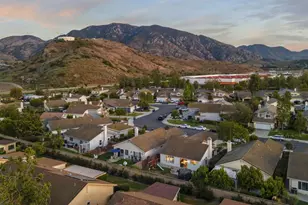 5681 Calle Sencillo, Camarillo, CA 93012 - Photo 25