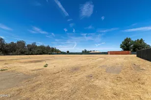 13111 Eberle, Bakersfield, CA 93313 - Photo 43