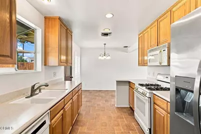 417 Mara Avenue, Ventura, CA 93004 - Photo 17
