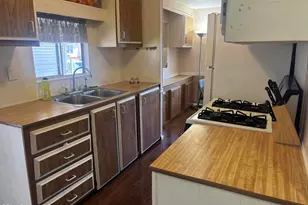 425 Avalon Pl, Oxnard, CA 93033 - Photo 9