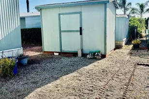 425 Avalon Pl, Oxnard, CA 93033 - Photo 3