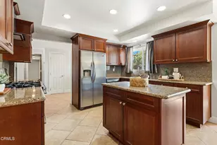 5351 Dubois Ave, Los Angeles, CA 91367 - Photo 5