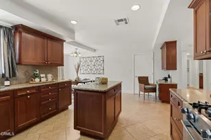 5351 Dubois Ave, Los Angeles, CA 91367 - Photo 13