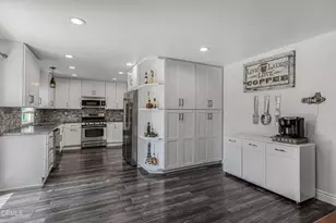 2520 Oarfish Ln, Oxnard, CA 93035 - Photo 11