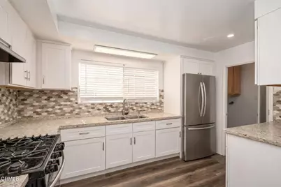 1109 Douglas Avenue, Oxnard, CA 93030 - Photo 7