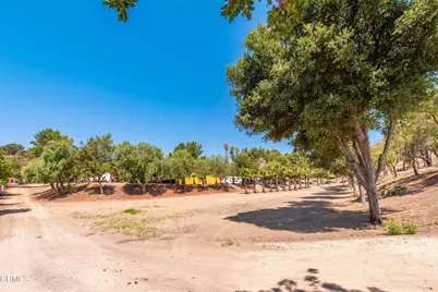 8450 Waters Road, Moorpark, CA 93021 - Photo 25