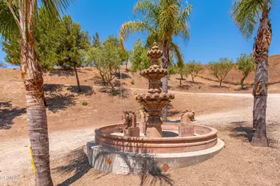 8450 Waters Road, Moorpark, CA 93021 - Photo 15