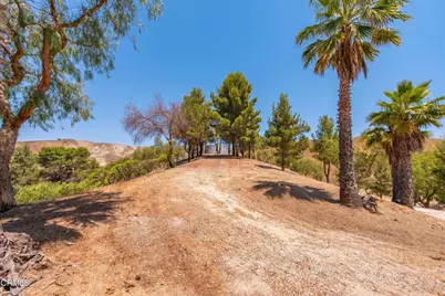 8450 Waters Road, Moorpark, CA 93021 - Photo 33