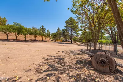 8450 Waters Road, Moorpark, CA 93021 - Photo 27